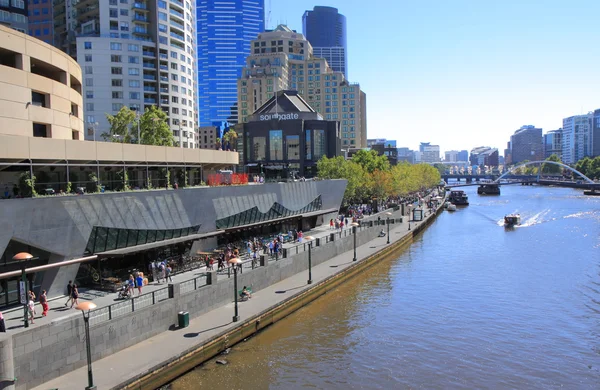 Southbank, Melbourne i Yarra river — Zdjęcie stockowe