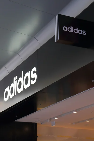 Adidas — Stockfoto
