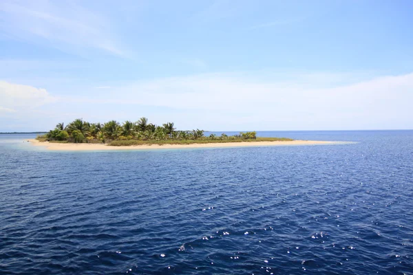 Klein eiland in Sumbawa Indonesië — Stockfoto