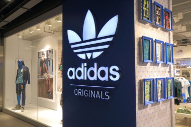 Adidas fashion