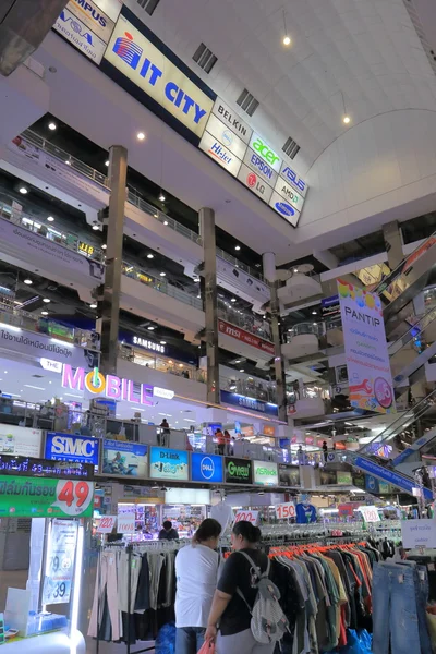 Electronics shopping mall Bangkok — Stock Photo, Image