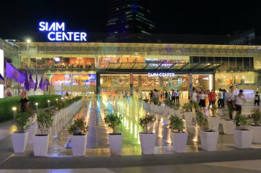 Bangkok gece alışveriş