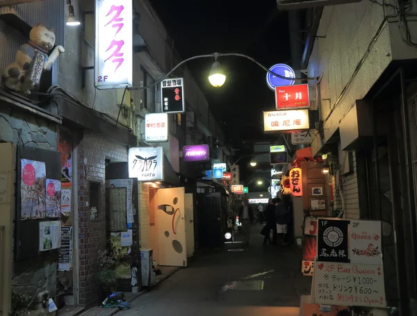 Vida noturna de volta rua Tóquio Japão — Fotografia de Stock