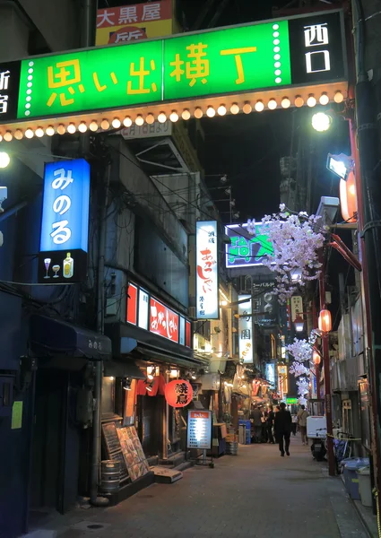 Vida noturna de volta rua Tóquio Japão — Fotografia de Stock