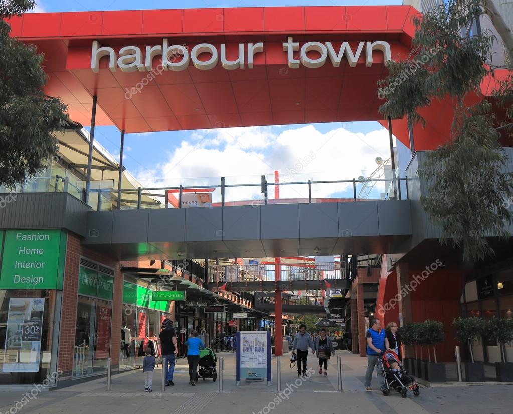 Docklands Melbourne shopping mall – Stock Editorial Photo © TKKurikawa #82173558