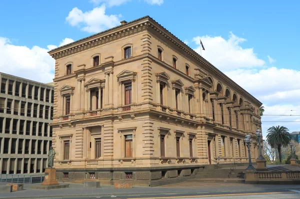 Tarihi mimari eski Hazine Binası Melbourne Avustralya — Stok fotoğraf