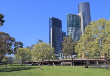 Melbourne waterfront park cityscape Avustralya