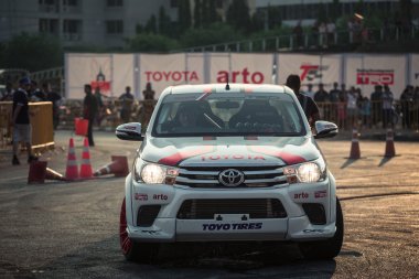 Pick-up car perform on the track