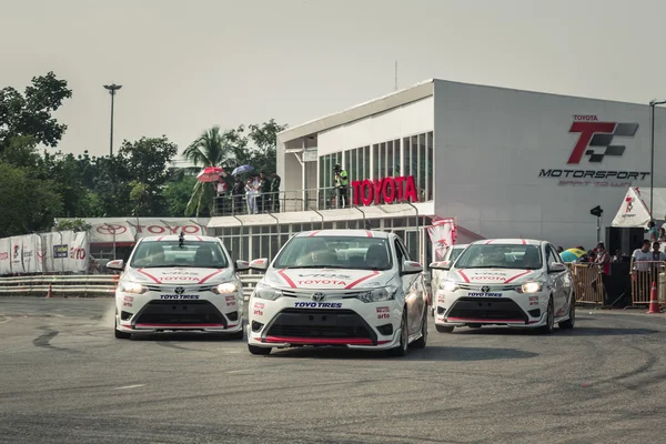 Desempenho do carro na pista — Fotografia de Stock