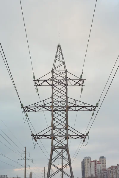 Elektrik pilon gökyüzü