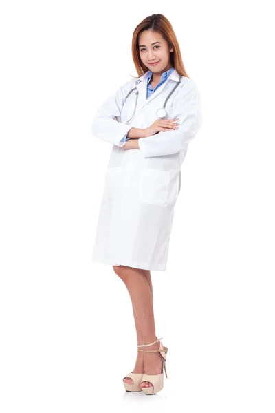 Ritratto completo di medico donna felice con stetoscopio . — Foto Stock