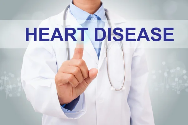 Medico toccando segno di malattia cardiaca — Foto Stock