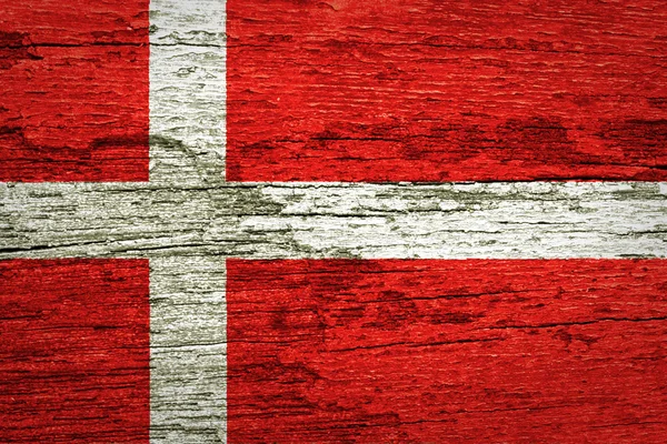 Bandera de Dinamarca pintada sobre fondo de madera vieja — Foto de Stock