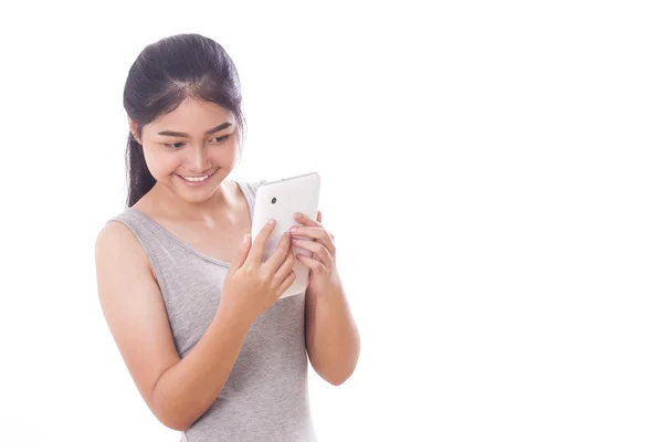 Genç kadın Tablet PC'yi kullanma — Stok fotoğraf