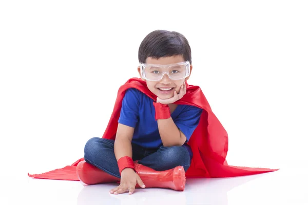 Ragazzino che finge di essere un supereroe — Foto Stock