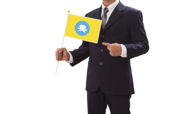 Affärsman i kostym holding Kalmuckien flagga — Stockfoto