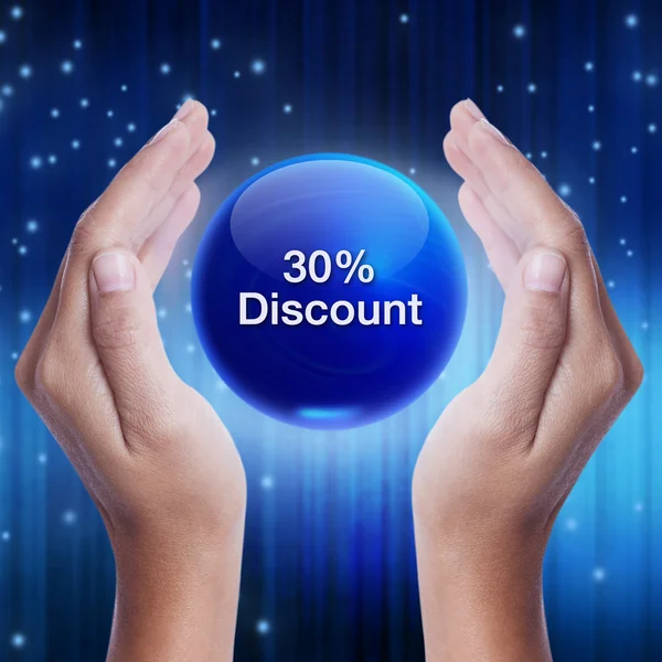 Sidan visar blå kristall boll med 30 procent rabatt word. affärsidé — Stockfoto
