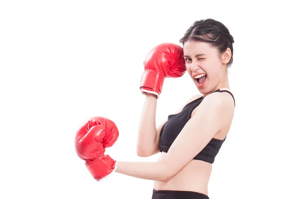 Mujer fitness con los guantes de boxeo rojos — Foto de Stock