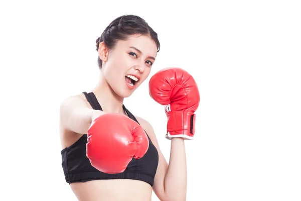 Mujer fitness con los guantes de boxeo rojos — Foto de Stock