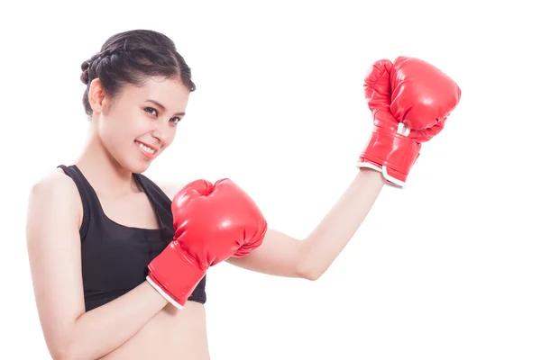 Mujer fitness con los guantes de boxeo rojos — Foto de Stock