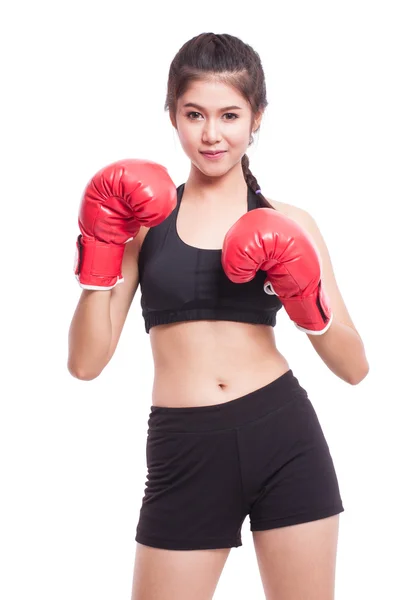 Fitness kvinna som bär boxningshandskar — Stockfoto