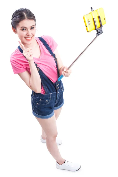 Menina tomando selfie — Fotografia de Stock