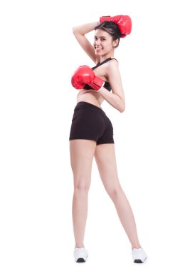 Boks eldivenli kadın fitness