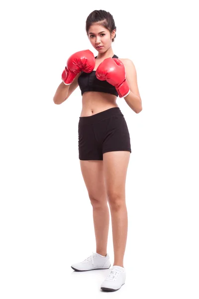 Mujer fitness usando guantes de boxeo — Foto de Stock