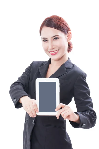 Empresária segurando tablet digital — Fotografia de Stock