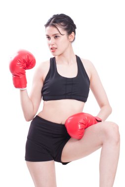 Boks eldivenli kadın fitness