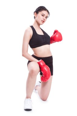 Boks eldivenli kadın fitness