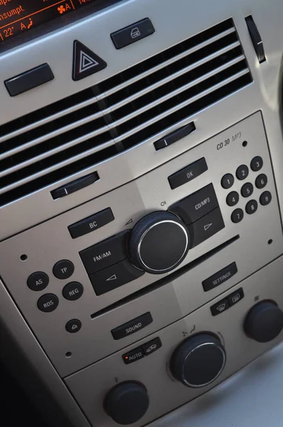 Close Weergave Van Een Auto Dashboard Radio Airconditioning Met Zwarte — Stockfoto