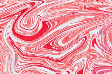 Arka plan olarak kullanmak için akrilik karışımının yakın plan soyut rengi. Mermer desenli akrilik doku, kırmızı mermer arkaplan