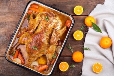 Kavrulmuş Tavuk / ördek sebze, narenciye ve biberiye ile