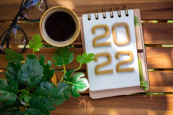 Neujahrsziele 2022 Auf Dem Tisch Torliste 2022 Mit Notizbuch Kaffeetasse — Stockfoto