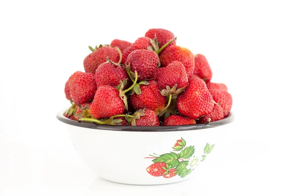 Strawberry berries in a rustic bowl isolated on a white backgrou — Stock Photo, Image