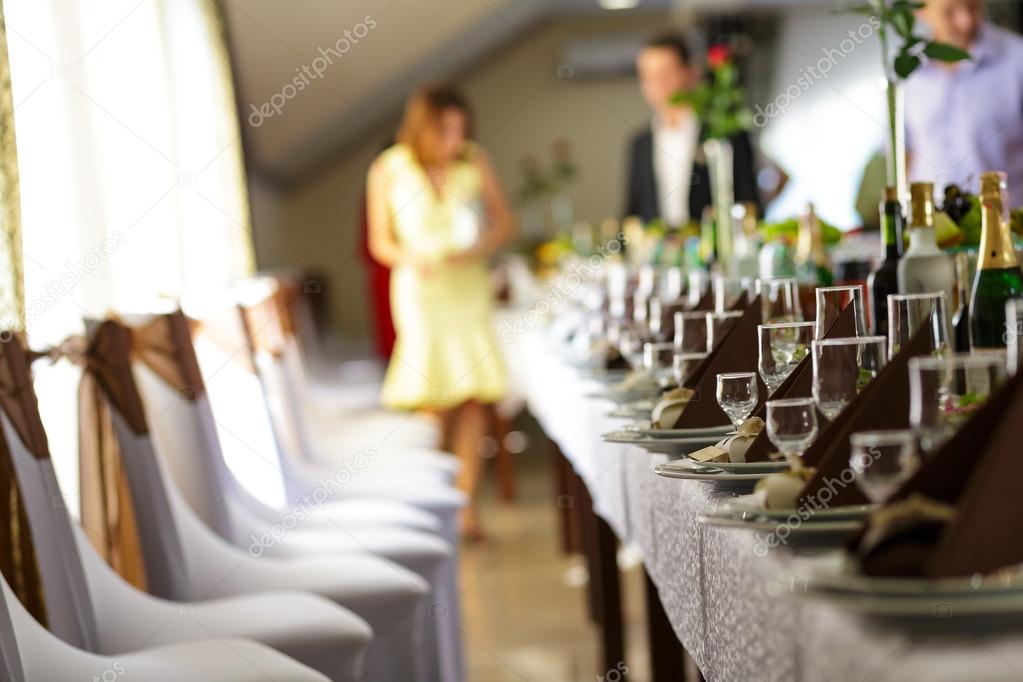 catering food table set decoration