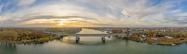 Αεροφωτογραφία Της Γέφυρας Nibelungen Στα Σκουλήκια Θέα Την Πύλη Της — Φωτογραφία Αρχείου