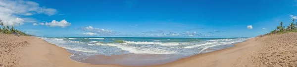 Panoramisch Uitzicht Het Eindeloze Verlaten Strand Van Praia Forte Braziliaanse — Stockfoto