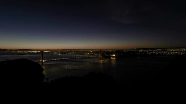 Timelapse Video Soluppgången Över Golden Gate Bridge Med San Francisco — Stockvideo