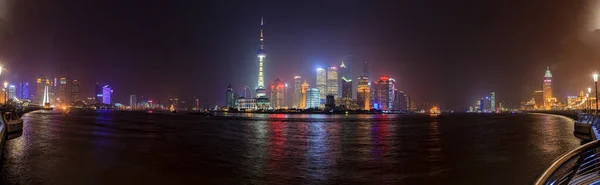 Panoramiczny Widok Panoramy Szanghaju Pudong Dzielnicy Ynnej Promenady Bund Wieczorem — Zdjęcie stockowe
