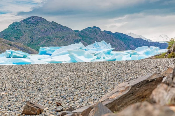 Imagem Panorâmica Sobre Lago Grey Com Icebergs Parque Nacional Torres — Fotografia de Stock