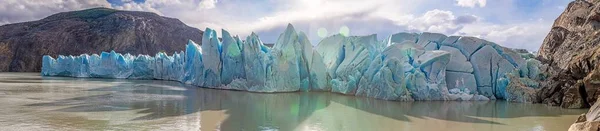 Lago Grey Üzerinde Panoramik Manzara Patagonya Torres Del Paine Ulusal — Stok fotoğraf