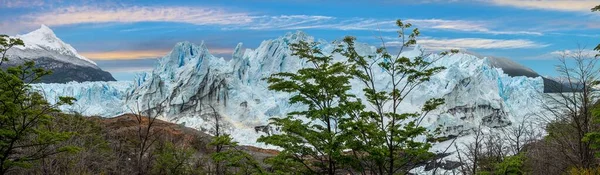 Patagonya Nın Arjantin Bölgesindeki Perito Moreno Buzulunun Panoramik Görüntüsü — Stok fotoğraf