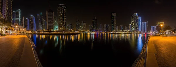 Vista Dei Grattacieli Del Distretto Dubai Marina Notte Estate — Foto Stock