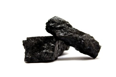 kömür beyaz arkaplanda izole edildi 
