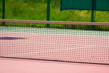 Tenis ağını kapat.