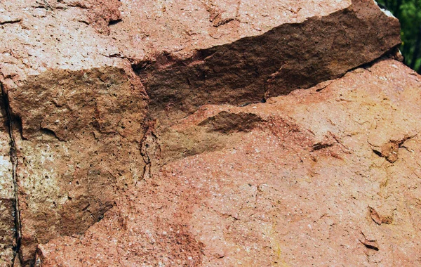 Kırmızı dağ taşı arka planda, kapat