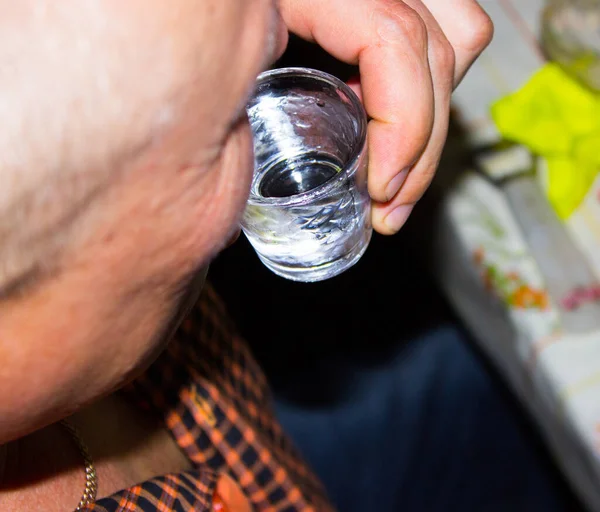 Menschen Hoben Ihre Brille — Stockfoto