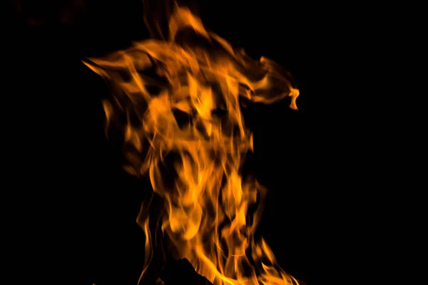 Fuego Brillante Sobre Fondo Negro Por Noche — Foto de Stock